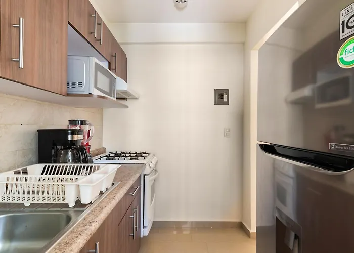 C101 - 2br - 2bth Apartamento
