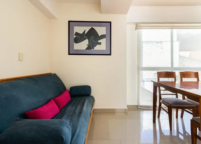 C101 - 2br - 2bth Apartamento